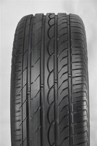 Pneus de course <span class=keywords><strong>semi</strong></span>-<span class=keywords><strong>slick</strong></span> pour drift automobile 215/45R17 <span class=keywords><strong>235</strong></span>/45R17 225/40R18 <span class=keywords><strong>235</strong></span>/40R18 265/35R18 Performance Sportive Fournisseur en Gros - Product Image 3