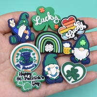 30 pièces/ensemble St Patricks Day PVC trèfle à quatre feuilles breloques de chaussures porte-bonheur décorations de chaussures accessoires ours broches sabot jean