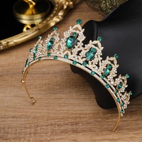 Diadème de mariée en alliage orné de cristaux, strass et diamants, accessoire de coiffure pour mariages, bals de promo, fiançailles, anniversaires et fêtes.