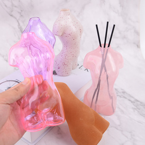 Diffuseur d'aromathérapie en rotin, figurine humaine artistique, 100 ml, désodorisant d'air frais, décoration pour salon et bureau - Product Image 3