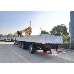 Grúa de Alta Calidad Montada en Vehículo con Brazo de 5 Secciones de 20 Toneladas y una Longitud de 23.7 Metros Disponible para la Venta - Product Image 4