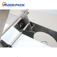 Moonpack MT-50S applicateur de collage de table semi-automatique machine à étiqueter les bouteilles rondes de parfum pour bocaux en verre et en plastique