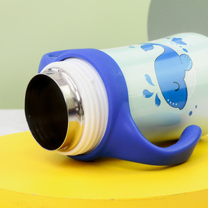 Biberón con pajita y asa, libre de BPA, diseño de dibujos animados, para niños de 1 a 2 años - Product Image 2