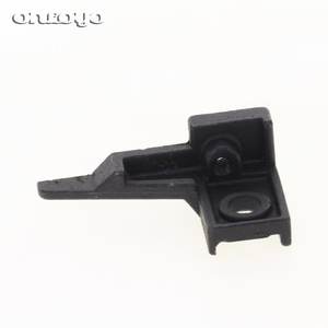 Pièces détachées <span class=keywords><strong>pour</strong></span> machine à coudre <span class=keywords><strong>surjeteuse</strong></span> industrielle <span class=keywords><strong>pour</strong></span> machine à coudre SIRUBA 737/747/757, <span class=keywords><strong>pince</strong></span> de couteau supérieur KR20 - Product Image 2