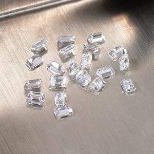 Diamant cultivé en laboratoire HPHT, taille émeraude, DEF VS, taille calibrée, diamant non monté pour la création de bijoux - Product Image 4