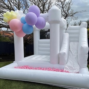 Château gonflable blanc pour fêtes en plein air, mariage, château gonflable avec toboggan pour locations de châteaux gonflables - Product Image 1