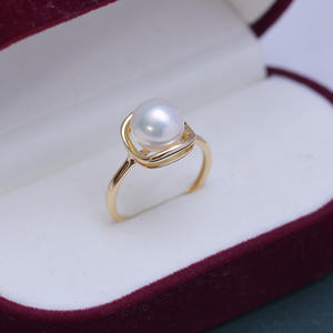 Bague en argent S925 ronde blanche de 8-9 mm de Zhuji Danshui, simple, réglable, faite à la main, avec une forte brillance et de légères imperfections, ornée de perles - Product Image 1