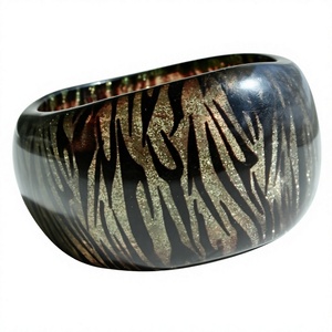 Bracelet classique en résine acrylique, motif zèbre, imprimé noir beige, design scintillant, bracelet unisexe tendance, cadeaux de fête pour femme - Product Image 5