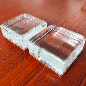 Briques de verre solides hautement transparentes 10*<span class=keywords><strong>10cm</strong></span>, briques de verre solides, nouveau design, verre artistique pour la décoration murale, briques de verre artistique de haute qualité - Product Image 2