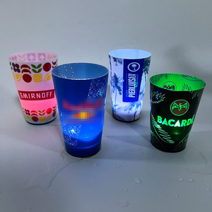 Usine Oem Logo personnalisé tasses clignotantes à led verre à boire lumineux 12oz 14oz 16oz tasse à led en plastique activé par liquide pour bars clubs - Product Image 3