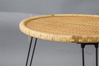 Meubles de haute qualité fabriqués à la main en rotin fer forme ronde café Table en rotin plateau circulaire Table pliable avec trépied en métal