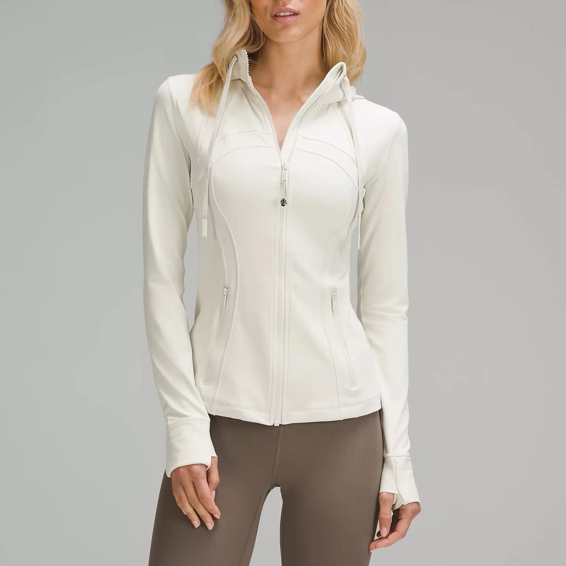 Sleek Stand Collar Slim Fit Full Zip Yoga Jacket Women 4 Way Stretch Thumb Hole Quick Dry Custom Logo Wholesale Athletic Top