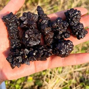 Pierre de Prédiction Naturelle Brute en Cristal, Minéral Gemme Brut pour la Guérison - Product Image 3