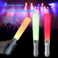 Bâtons lumineux LED ultra-lumineux télécommandés DMX512 pour événements festifs et concerts, avec logos personnalisés pour une utilisation en intérieur/extérieur