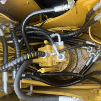 Excavatrice sur chenilles CAT 320D2 d'occasion de 20 tonnes de poids opérationnel avec pompe pour la construction portuaire