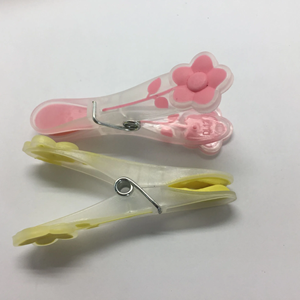 Pinces à <span class=keywords><strong>linge</strong></span> multifonctionnelles en plastique robustes avec <span class=keywords><strong>ressort</strong></span> pour chaussettes, poignée souple pour sacs et chaussures, usage domestique - Product Image 6