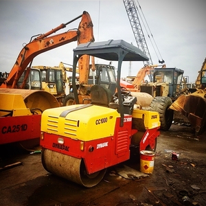 Rodillo de carretera Dynapac CC1000 usado de excelente rendimiento a la venta - Product Image 3