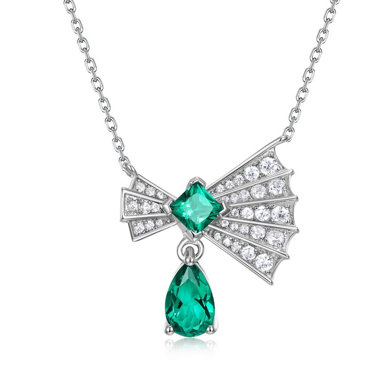 Retro High End Lab Emerald Necklace