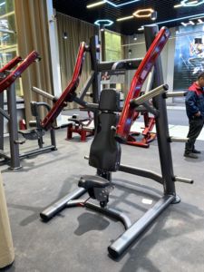 Máquina de Ejercicios Profesional para Gimnasio Comercial TZ-8301, Prensa de Pecho Inclinada con Carga de Discos - Product Image 4