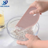 Grattoir à pâte manuel en silicone résistant à la chaleur, couleur personnalisée, pratique, avec échelle de mesure pour la boulangerie