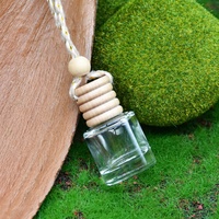 Bouteille vide cylindrique en verre de 8 ml avec bouchon à cinq lignes, qualité B, pour diffuseur de parfum de voiture suspendu (sans bâtonnets), logo personnalisé