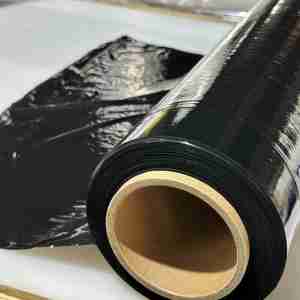 Черная стрейч-пленка из ЛПЭНП, высокопроизводительная, для ручной и машинной обмотки паллет, с высокой прочностью на растяжение, 20 микрон, экологичная упаковка - Product Image 1