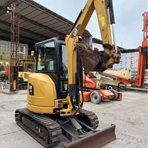 Mini-excavatrice hydraulique d'occasion CAT303ECR, fonctionnement flexible, prête pour la rénovation des terres agricoles et les petits travaux de démolition. - Product Image 1