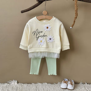 Set di 2 Pezzi per Neonata, <span class=keywords><strong>Abbigliamento</strong></span> Autunnale, Maglietta a Maniche Lunghe con Patch a <span class=keywords><strong>Margherita</strong></span> e Pantaloni Dritti - Product Image 3