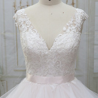 Robe Grande Taille avec Applique Top Corsage Robe de Mariage de Bonne Conception