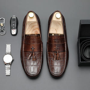 Chaussures habillées décontractées haut de gamme en cuir sur mesure, style Oxford à bout carré, avec franges décoratives pour une excellente adhérence et stabilité, idéales pour l'automne. - Product Image 6