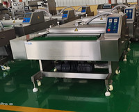 Machine d'emballage sous vide continue de laminage sous vide d'aliments de forme physique de biscuits compressés