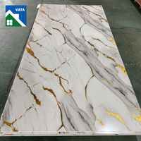 Styles populaires 4x8 ft 3 mm bricolage feuille de marbre UV auto-adhésive effet 5D panneaux muraux en PVC brillant étanche à l'humidité