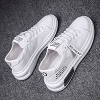 Chaussures pour hommes de haute qualité, respirantes, nouvelles, fines, tendance, sportives, décontractées, en toile, à enfiler, plates, chaussures de travail, chaussures tendance