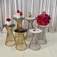 Support à gâteau cylindrique élégant à rayures verticales JINDA en acrylique pour la décoration de table de dessert de mariage