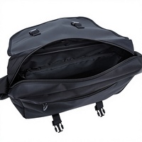 Sac bandoulière unisexe tendance en polyester durable, couleur noire, style poitrine, prix abordable