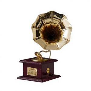 Pièce maîtresse artisanale de gramophone vintage antique pour la décoration de la maison et du salon - Product Image 1
