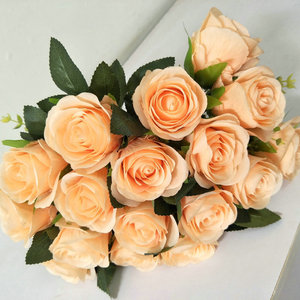 Ramo de flores aritificiales, 18 cabezas de rosas de seda con Sterms, flores artificiales para ramos de novia, flor central de boda - Product Image 6