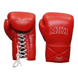 ถุงมือชกมวย Miki ระบายอากาศได้ดี สีแดง ทำจาก PU แบบผูกเชือก ปิดนิ้วมือเต็มรูปแบบ ขนาดปรับได้ อุปกรณ์ฝึกซ้อมสำหรับผู้ใหญ่ - Product Image 2