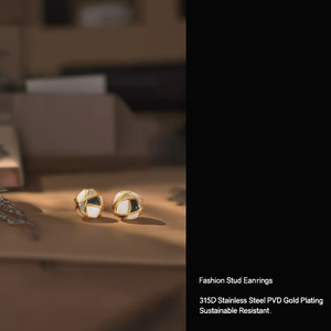 ต่างหูแฟชั่นแบบติดหู สแตนเลส 316L ชุบทอง PVD ทนทาน เป็นมิตรต่อสิ่งแวดล้อม - Product Image 3