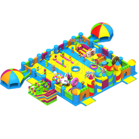 Parc d'attractions gonflable géant extérieur personnalisé pour usage commercial, avec château et parcours d'obstacles, en PVC, pour une ville de divertissement gonflable
