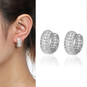Orecchini a Cerchio Geometrici Rotondi per Donne, Accessori per Orecchie Vintage Semplici per Uso Quotidiano - Product Image 1