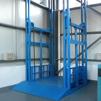 Ascenseur hydraulique de sous-sol 5m 1300x1300 CE ISO, élévateur de fret d'usine télécommandé 2500kg 9m 3 étages 1800x1600, ascenseur automatique