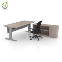 Bureau de direction de luxe gris moderne IULTRA, table de PDG en forme de L avec fente de gestion des câbles