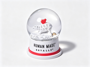 Cadeau de Noël et Nouvel An en résine personnalisé petite boule à neige de 8cm en résine ours polaire boule à neige en verre - Product Image 1