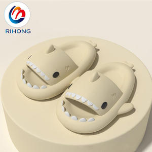 2023 vente chaude coloré anti-dérapant eva mousse été pantoufle bébé sandale enfants requin diapositives - Product Image 4