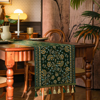 Nouvelle table basse de style américain et européen de luxe / meuble TV / chemin de table / nappe / pièce décorative en tissu long, vintage