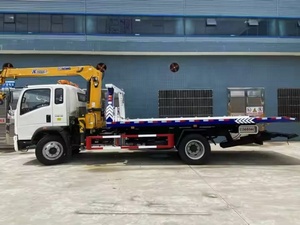 Camiones de Remolque de <span class=keywords><strong>Plataforma</strong></span> Plana Howo/Isuzu 4x2 con Grúa Articulada de 3.2t, Camión con Grúa Montada en Venta - Product Image 3