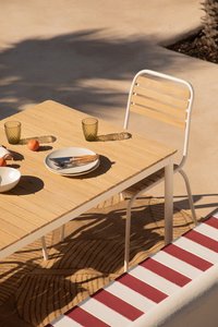 AJUNION Table de salle à manger d'extérieur rectangulaire Cadre en acier Dessus en bois d'acacia Table de <span class=keywords><strong>jardin</strong></span> Patio Table à manger d'extérieur pour <span class=keywords><strong>6</strong></span> <span class=keywords><strong>personnes</strong></span> - Product Image 2