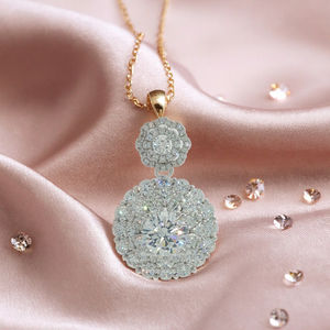 Pendentif de luxe en or blanc 18 carats avec diamants de laboratoire, collier personnalisé pour les occasions de cadeaux pour femmes - Product Image 1