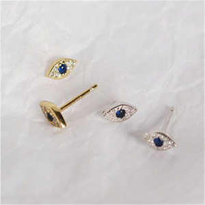 Orecchini a Perno ROXI con Occhio del Demone Placcati in Oro 18K e Diamanti Creativi, Vendita all'Ingrosso - Product Image 5